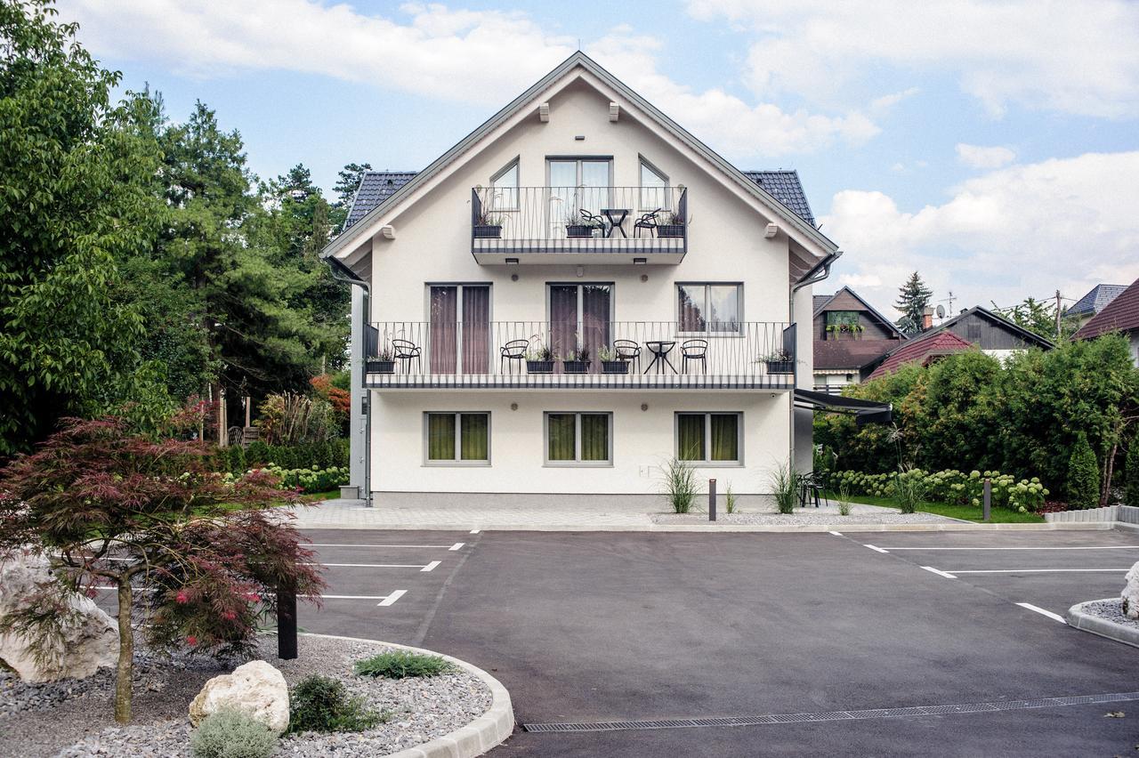 Apartments Villa Tatiana เบลด ภายนอก รูปภาพ